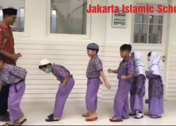 menanamkan kebiasaan