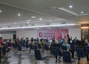 LAZ Al Azhar Dukung Vaksinasi Merdeka untuk Warga di Pulogebang dan Cakung