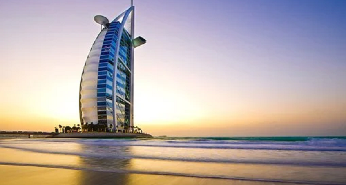 8 Fakta Menarik Burj Al Arab, Hotel Halal Bintang 7 di Dubai