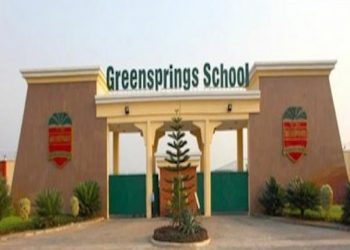 Gadis Muslim Ini Dinobatkan Sebagai Salah Satu Siswa Paling Cerdas di Dunia