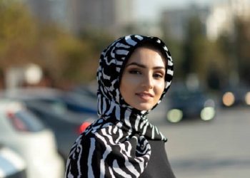 Tips Mengaplikasikan Makeup untuk Wajah Bulat agar Terlihat Tirus