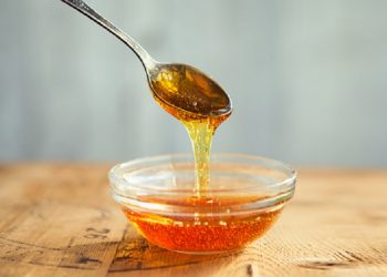 5 Manfaat Masker Madu untuk Kesehatan Rambut dan Cara Membuatnya