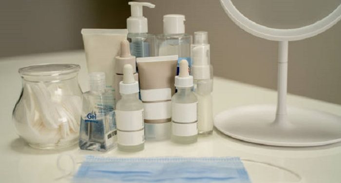Ini Perbedaan Jenis Skincare untuk Perawatan atau Pengobatan