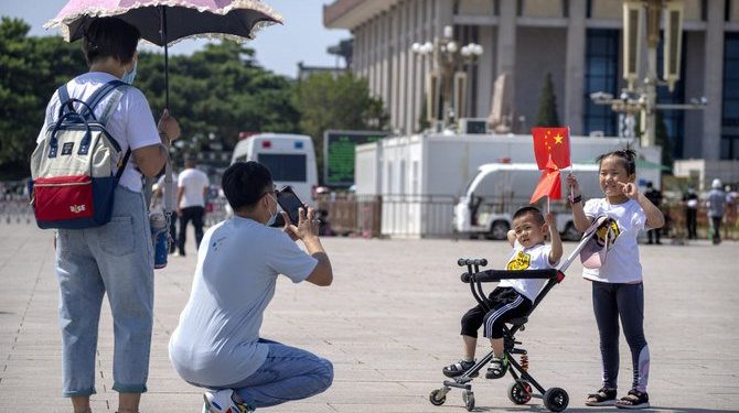 China Izinkan Pasangan Punya Anak ke-3 di Tengah Krisis Demografi