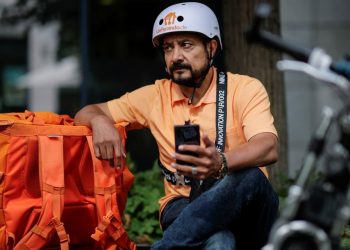 Mantan Menteri Afghanistan Ini Bekerja Sebagai Pengantar Pizza di Jerman