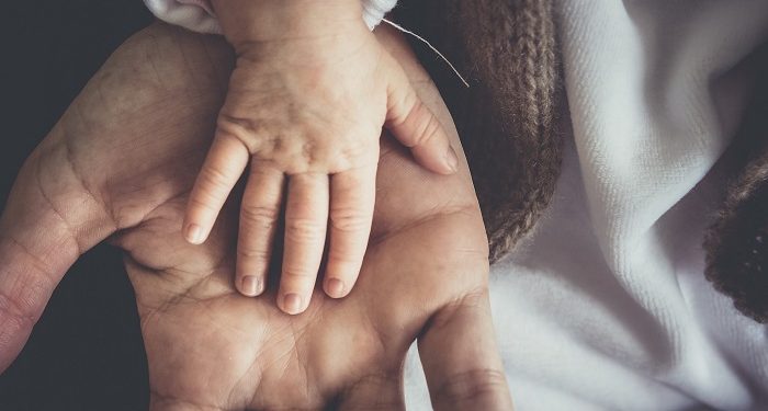 8 Cara Mengatasi Empty Nest Syndrome