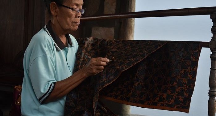Potensi Kain Batik dalam Pengembangan Fashion Industri