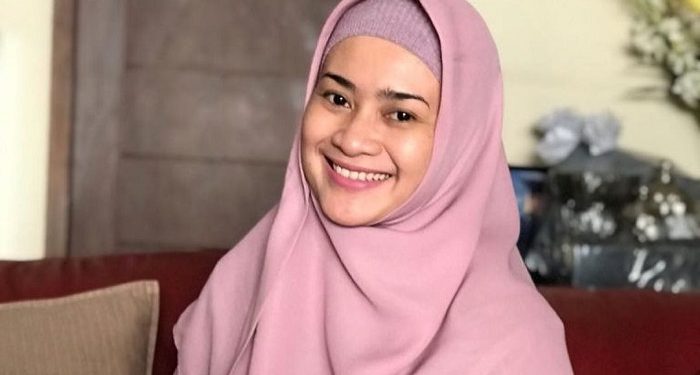 Anak Ikke Nurjanah dan Aldi Bragi Lulus dari UI dengan IPK Tertinggi