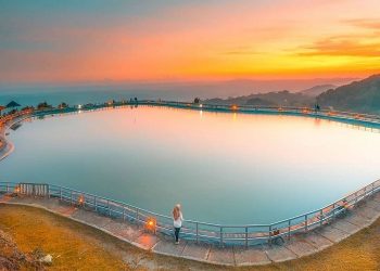Menikmati Sunset di atas Bukit Embung Nglanggeran