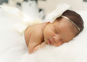 Perkembangan Pendengaran Bayi dari Lahir hingga Usia 1 Tahun
