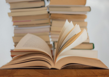 Tips Membaca Buku dengan Cepat dan Efektif