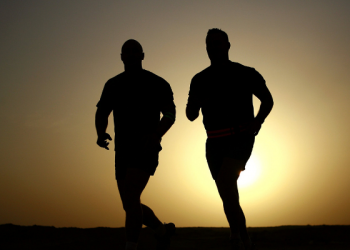 Mengobati Sakit Pinggang dengan Cara Alami