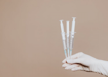 Pakar Sebut Imunisasi Anak Penting untuk Cegah Covid