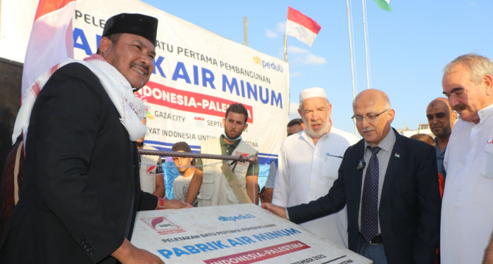 Peletakan Batu Pertama Pembangunan Pabrik Air Minum Indonesia di Palestina