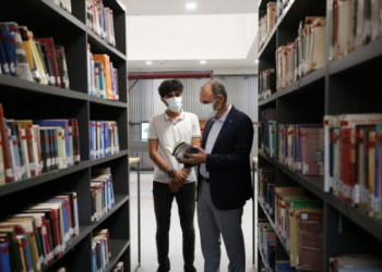 Kisah Buruh Bangunan yang jadi Kandidat Dokter