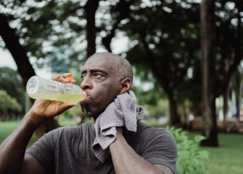 Penyebab Keringat Dingin dan Cara Mengatasinya