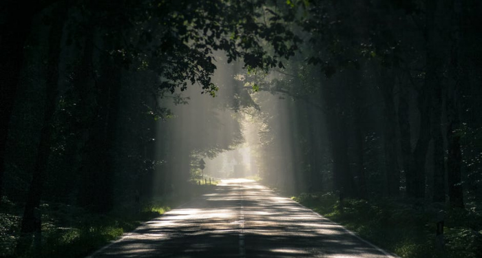 Adab kepada Orang Tua yang Harus Dimiliki Pemuda Muslim