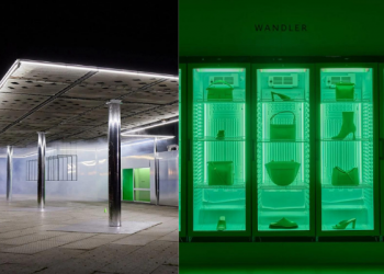 Pom Bensin Diubah jadi Instalasi Cermin