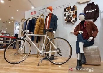 Tampil Minimalis dan Modis dengan Koleksi UNIQLO