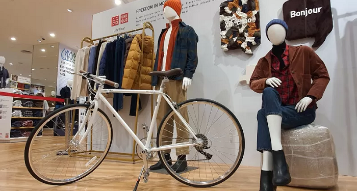 Tampil Minimalis dan Modis dengan Koleksi UNIQLO