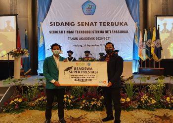 Beasiswa Super Prestasi Dukung Sarjana Unggul di STT STIKMA Internasional