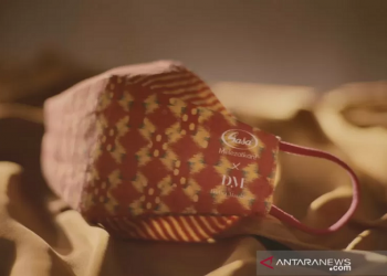 Desainer Didiet Maulana Luncurkan Masker Motif Kuliner Nusantara