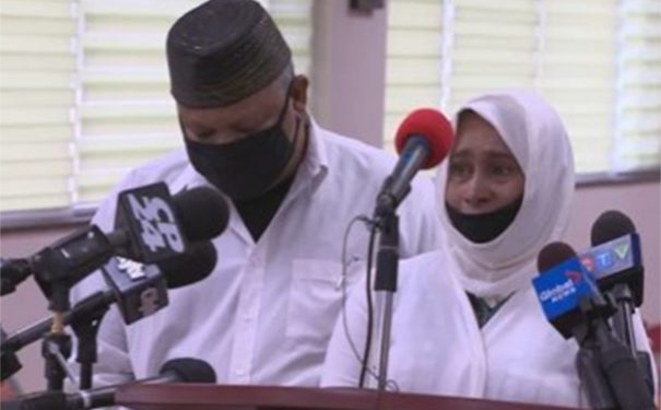 Muslim Kanada Bagikan Makanan untuk Mengenang Penjaga Masjid yang Dibunuh