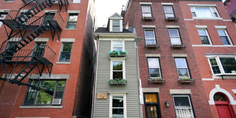'Skinny House' yang Terkenal di Boston AS Laku Terjual Seharga $1,2 Juta