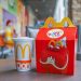 McDonald's akan Kurangi Secara Drastis Mainan Plastik di Happy Meal pada 2025