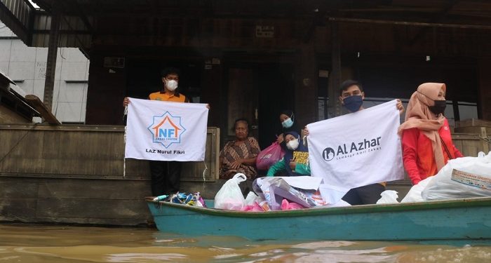 LAZ Al Azhar Distribusikan Paket Sembako Bagi Penyintas Banjir Kalimantan Tengah