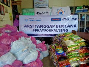 LAZ Al Azhar Distribusikan Paket Sembako Bagi Penyintas Banjir Kalimantan Tengah