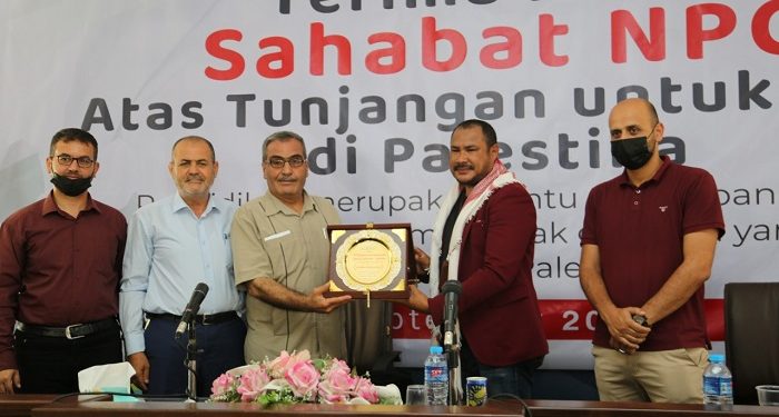 NPC Bagikan Insentif kepada 200 Guru dari Berbagai Provinsi di Jalur Gaza