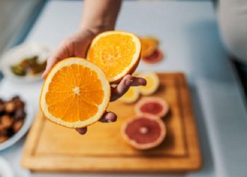 7 Makanan yang dapat Menjaga Kulit Tetap Awet Muda