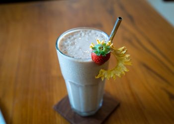 Resep Milk Shake 2 Bahan ala ChanelMuslim