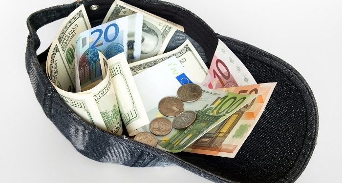 Masih Soal THR Salam Tempel