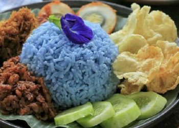 Nasi Bunga Telang yang Fenomenal di Jombang