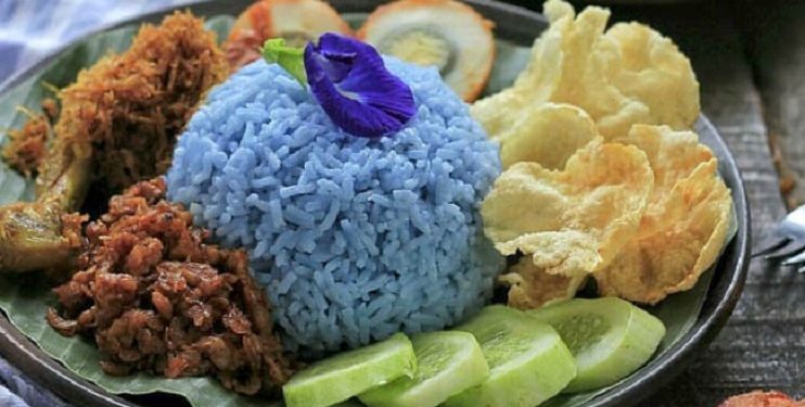 Nasi Bunga Telang yang Fenomenal di Jombang