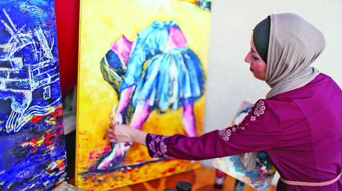 Seniman Palestina Menggambarkan 'Bom Berdetak' di Gaza