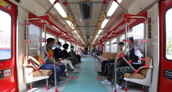 Kini Naik KRL Hanya Tunjukkan Sertifikat Vaksin