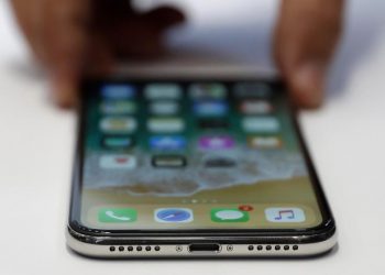 Uni Eropa akan Berlakukan Satu Pengisi Daya untuk Semua Ponsel