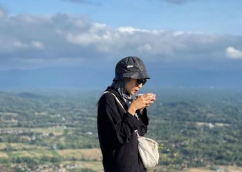 Zaskia Adya Mecca Akui Belajar Banyak Hal dari Sang Adik