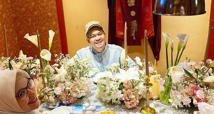 Indra Bekti dan Istri Rayakan 11 Tahun Pernikahan