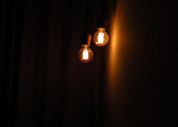 Cahaya di atas Cahaya