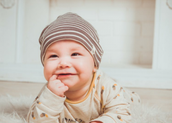 Mendidik Anak pada Fase Usia Sebelum Dua Tahun