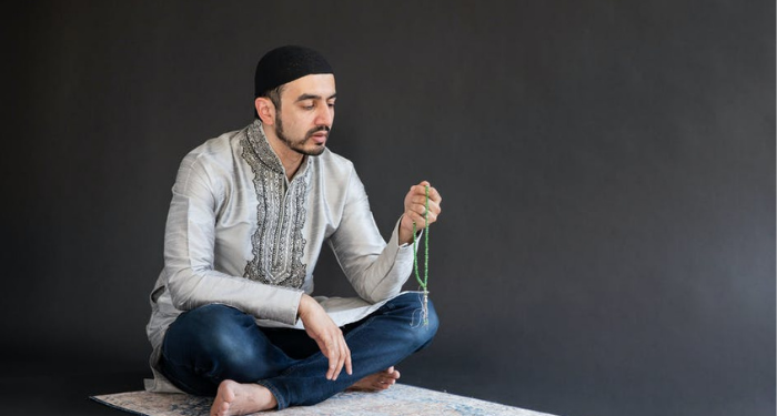 Amalan Zikir setelah Shalat Subuh dan Maghrib