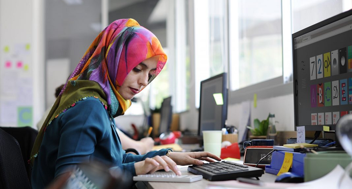 Gaji Wanita Lebih Tinggi dari Lelaki