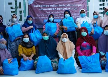LAZ Al Azhar - Kitabisa.com Distribusikan Paket Sembako untuk Keluarga Terdampak Pandemi