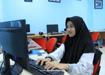 Kisah Jaenab, Penjual Bubur yang Merajut Mimpi di Rumah Gemilang Indonesia