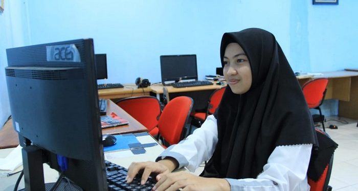 Kisah Jaenab, Penjual Bubur yang Merajut Mimpi di Rumah Gemilang Indonesia