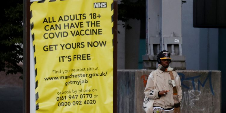 Orang yang Divaksinasi Bisa dengan Mudah Tularkan Varian Delta di Rumah Tangga